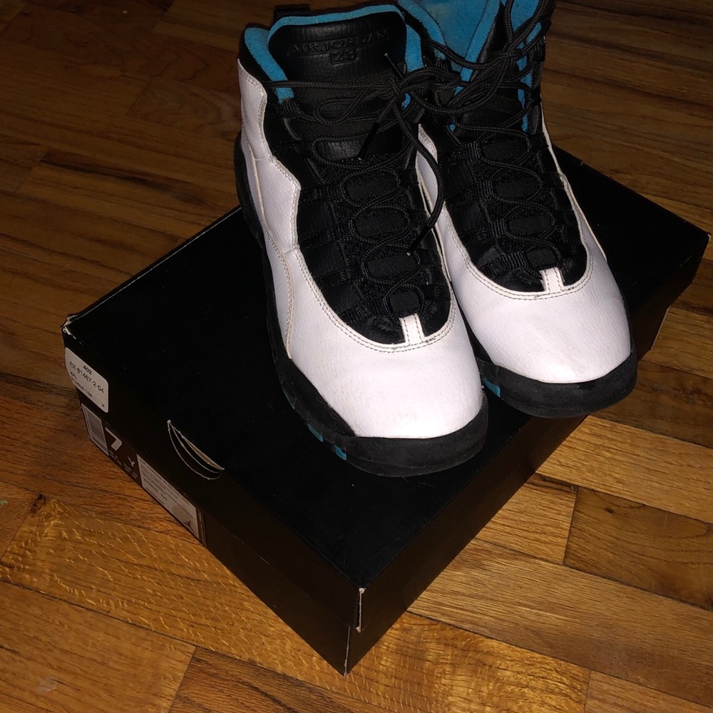 Powder blue 10s💙🤍💙